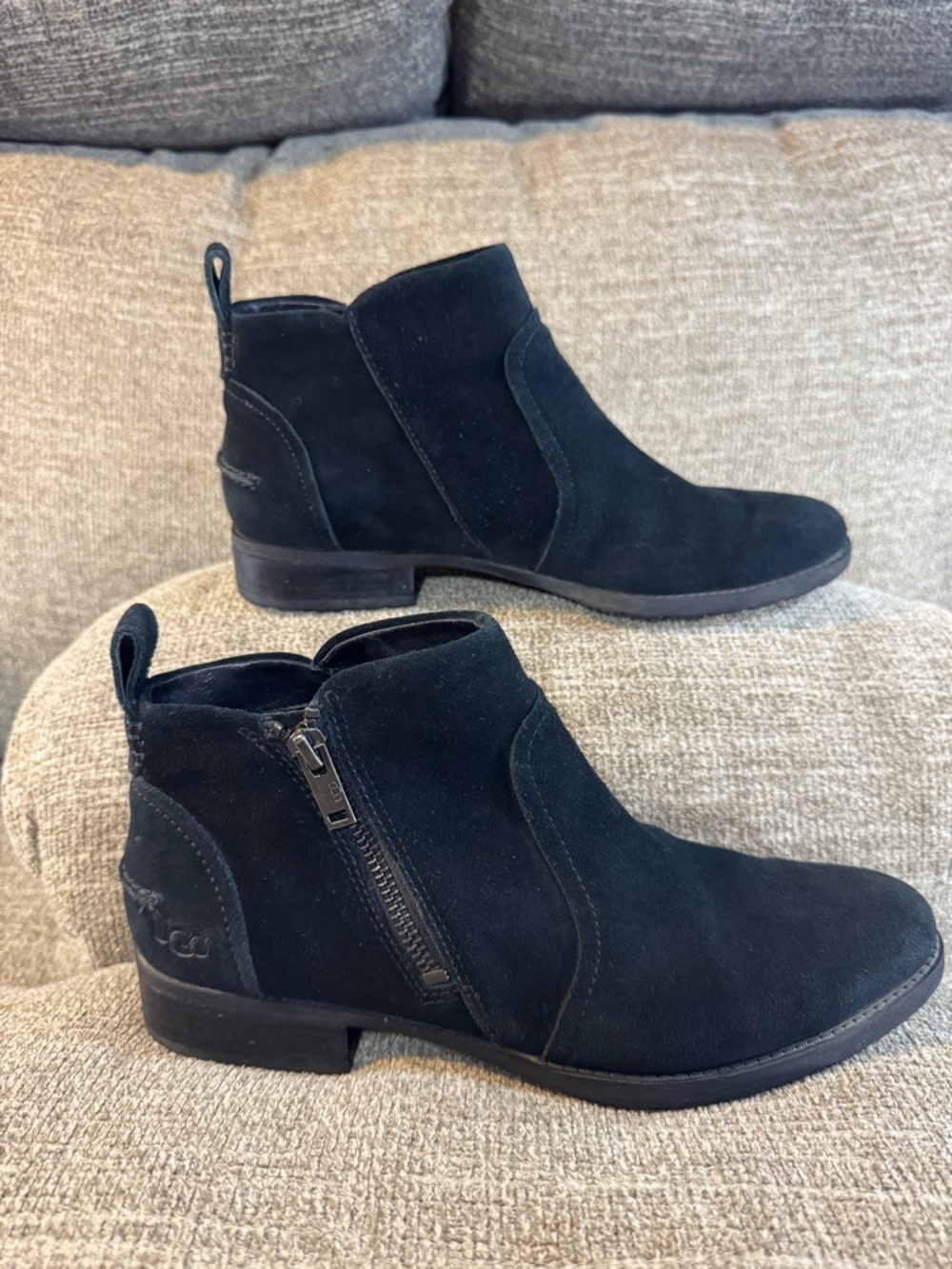 UGG Women's Aureo Black Ankle Boot with Side Zip Size 9